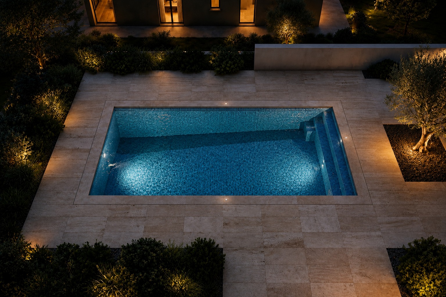 Modern Rectangular real pool inspiration